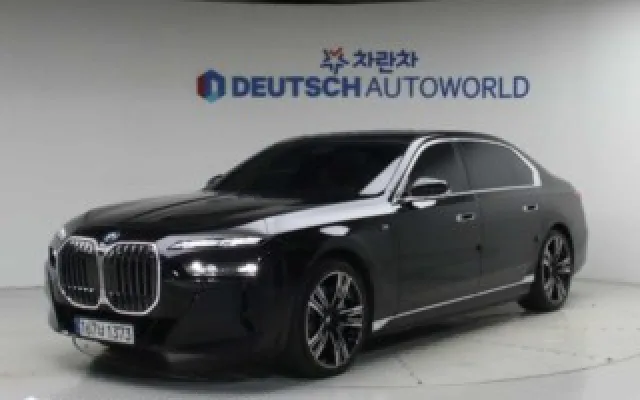 수원자동차사이트 7시리즈 (G70) 750e xDrive M 스포츠 매물 사진 18 - 2023/11 45,417km