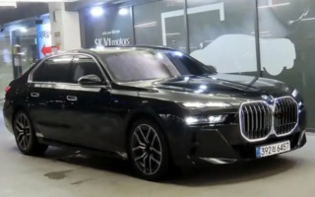 수원자동차사이트 7시리즈 (G70) 740i xDrive M 스포츠 매물 사진 16 - 2025/08 27,032km