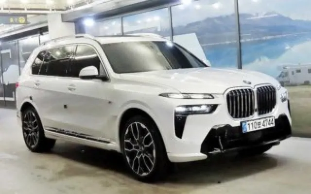 수원자동차사이트 X7 (G07) xDrive 40i M 스포츠 매물 사진 20 - 2025/10 10,028km